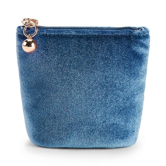 LC Lauren Conrad Velvet Pick Me Up Pouch - Picture 1 of 7